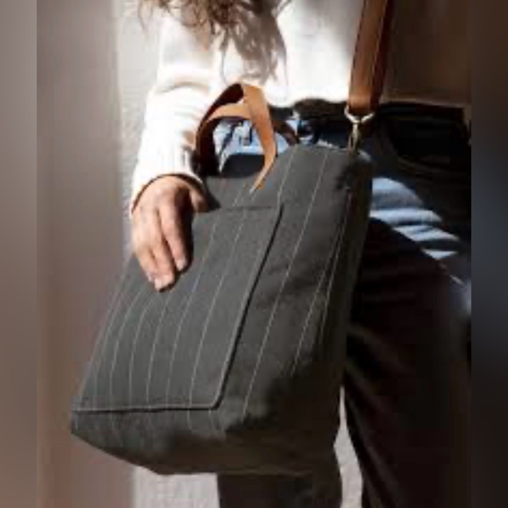 Thirty-One - Window Shopper